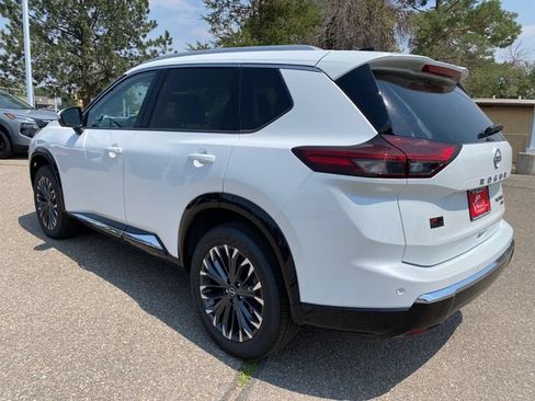 New 2026 Nissan Rogue Platinum AWD/4WD image 3