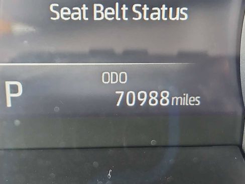 Used 2023 Toyota Highlander XLE FWD image 10
