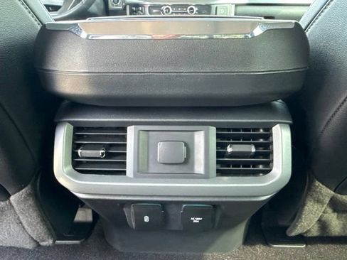 Used 2022 Ford F150 Lariat AWD/4WD image 37