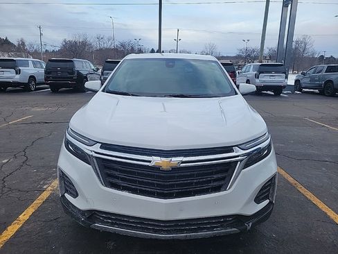 Used 2024 Chevrolet Equinox LT w/ LPO, Floor Liner Package image 7