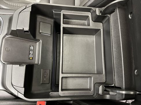 Certified 2024 GMC Sierra 3500 Denali w/ Technology Package image 30