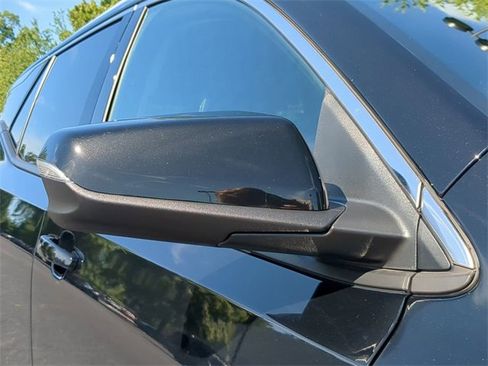 Used 2023 GMC Terrain SLT image 11