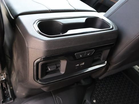 Certified 2023 GMC Sierra 1500 AT4 w/ AT4 Premium Package AWD/4WD image 17