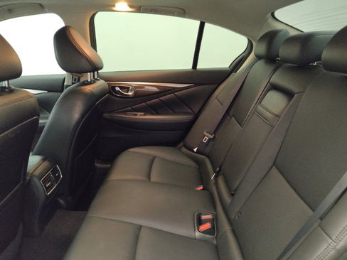 Used 2018 INFINITI Q50 Luxe RWD image 18