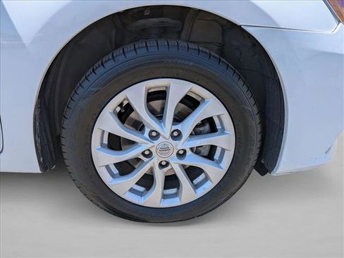 Used 2019 Nissan Sentra SV FWD image 22