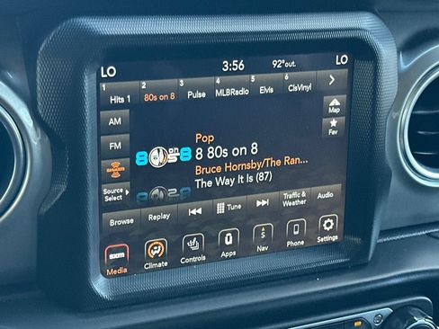 Used 2020 Jeep Wrangler Unlimited Sahara AWD/4WD image 17