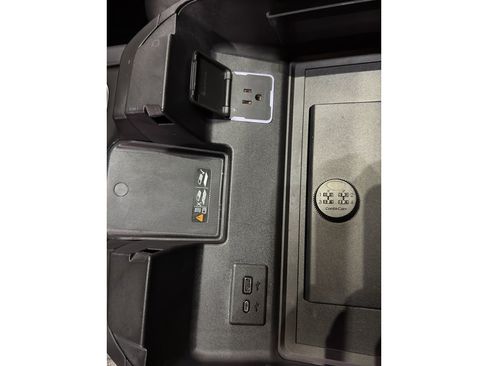 Used 2024 GMC Sierra 1500 Denali AWD/4WD image 38