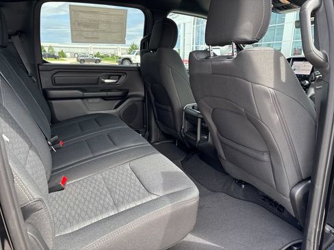 New 2026 RAM 1500 Express AWD/4WD image 13