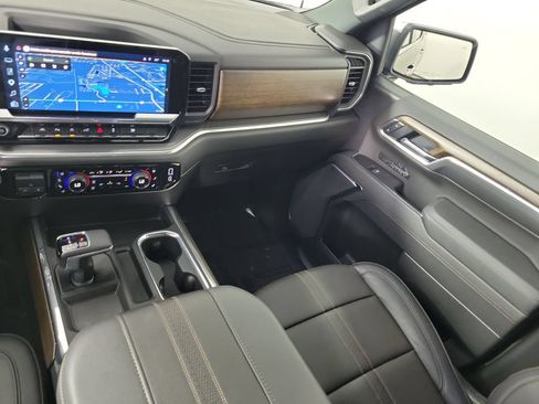 Used 2026 Chevrolet Silverado 1500 High Country AWD/4WD image 29