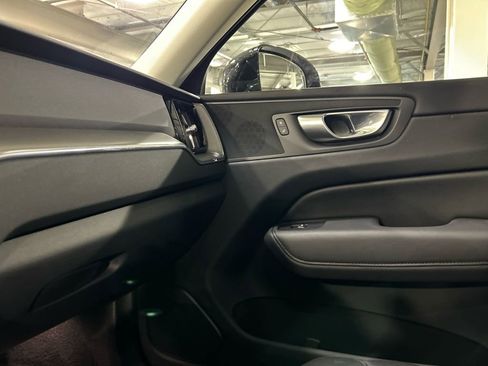 Certified 2024 Volvo XC60 B5 Core w/ Protection Package Premier AWD/4WD image 20