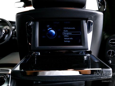 Used 2011 Rolls-Royce Ghost RWD image 29