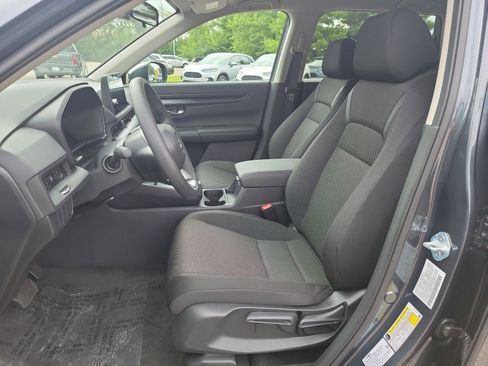 Used 2026 Honda CR-V LX image 12