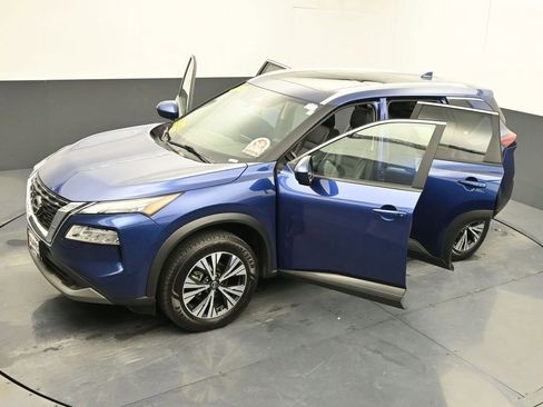 Used 2023 Nissan Rogue SV w/ SV Premium B Package image 63
