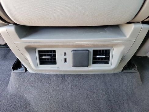 Used 2024 GMC Sierra 1500 SLE w/ Preferred Package AWD/4WD image 9