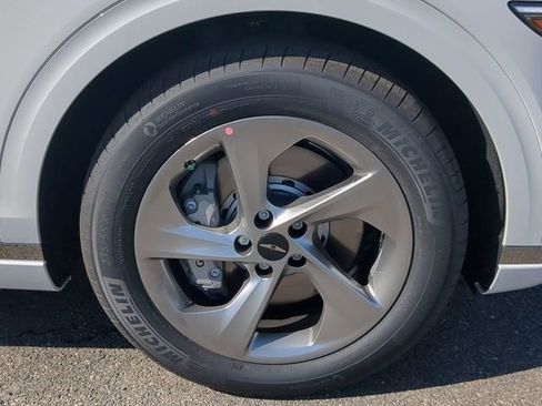 New 2026 Genesis GV70 2.5T Advanced image 10