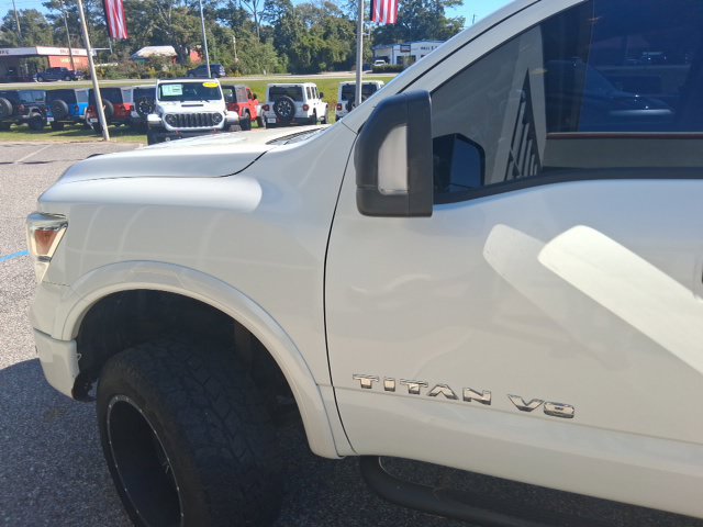 Used 2018 Nissan Titan PRO-4X w/ Pro-4x Utility Package AWD/4WD image 3