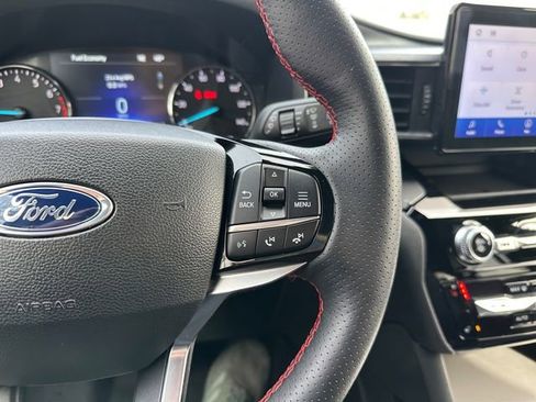 Used 2023 Ford Explorer ST-Line w/ Class IV Trailer Tow Package image 23