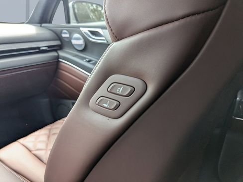 New 2025 Genesis GV80 3.5T Prestige image 16