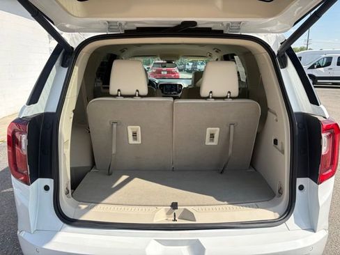 Used 2023 GMC Acadia Denali AWD/4WD image 36