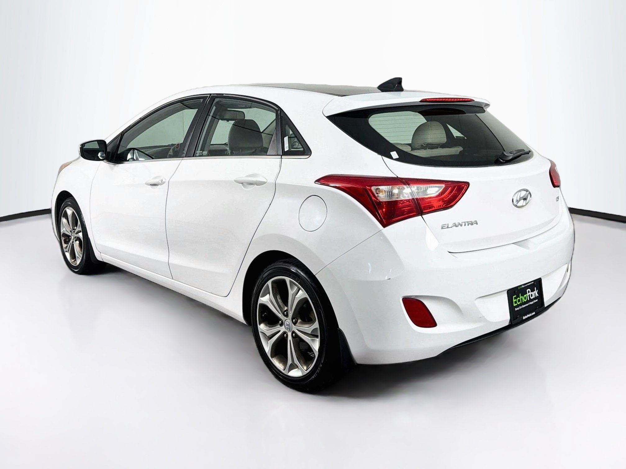 Used 2013 Hyundai Elantra GT w/ Style Pkg FWD image 5