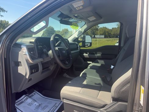 Used 2024 Ford F350 XLT AWD/4WD image 10