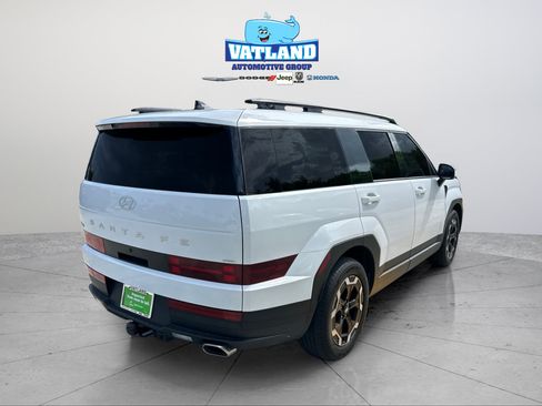 Used 2025 Hyundai Santa Fe SEL AWD/4WD image 5
