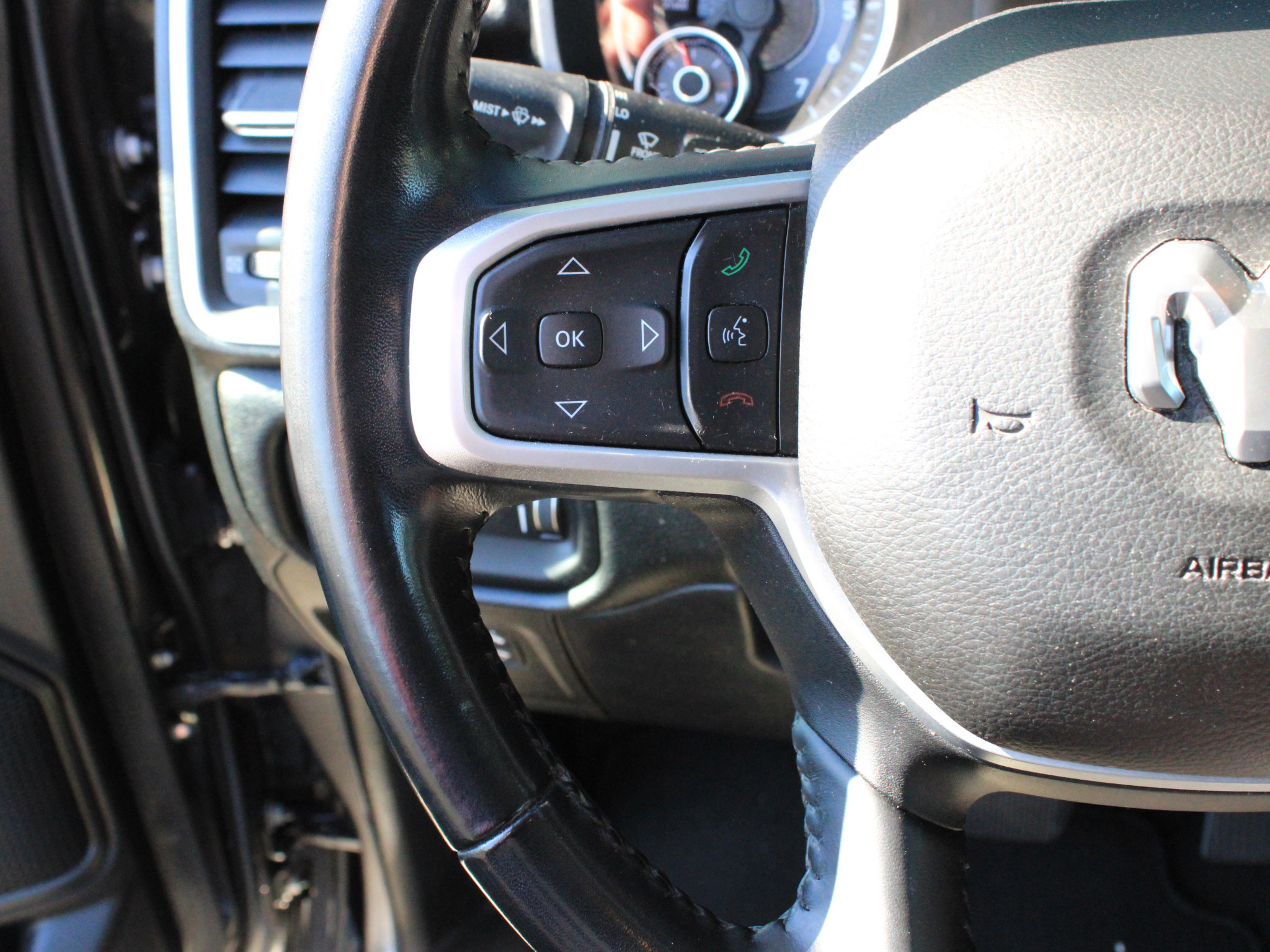 Used 2020 RAM 1500 Big Horn AWD/4WD image 15