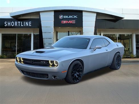 Used 2020 Dodge Challenger R/T image 7