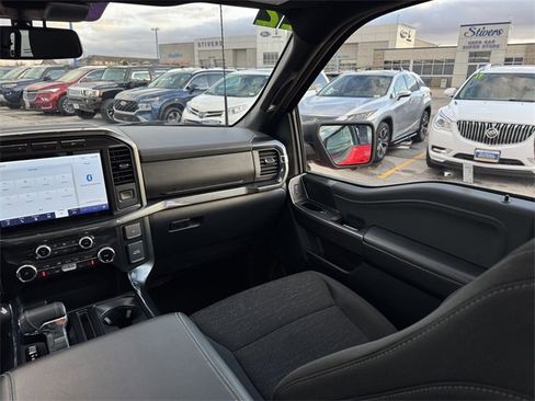 Certified 2022 Ford F150 XLT w/ Equipment Group 302A High image 17