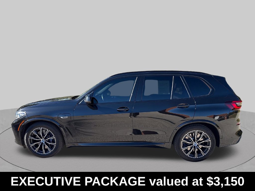 Used 2023 BMW X5 xDrive45e w/ Executive Package AWD/4WD image 2
