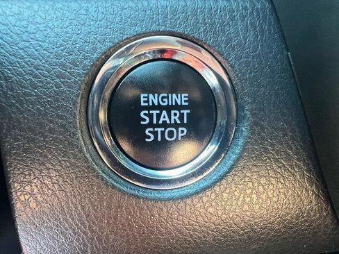 Used 2019 Toyota Camry XSE image 17