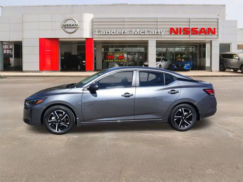 New 2025 Nissan Sentra SV w/ All-Weather Package image 6