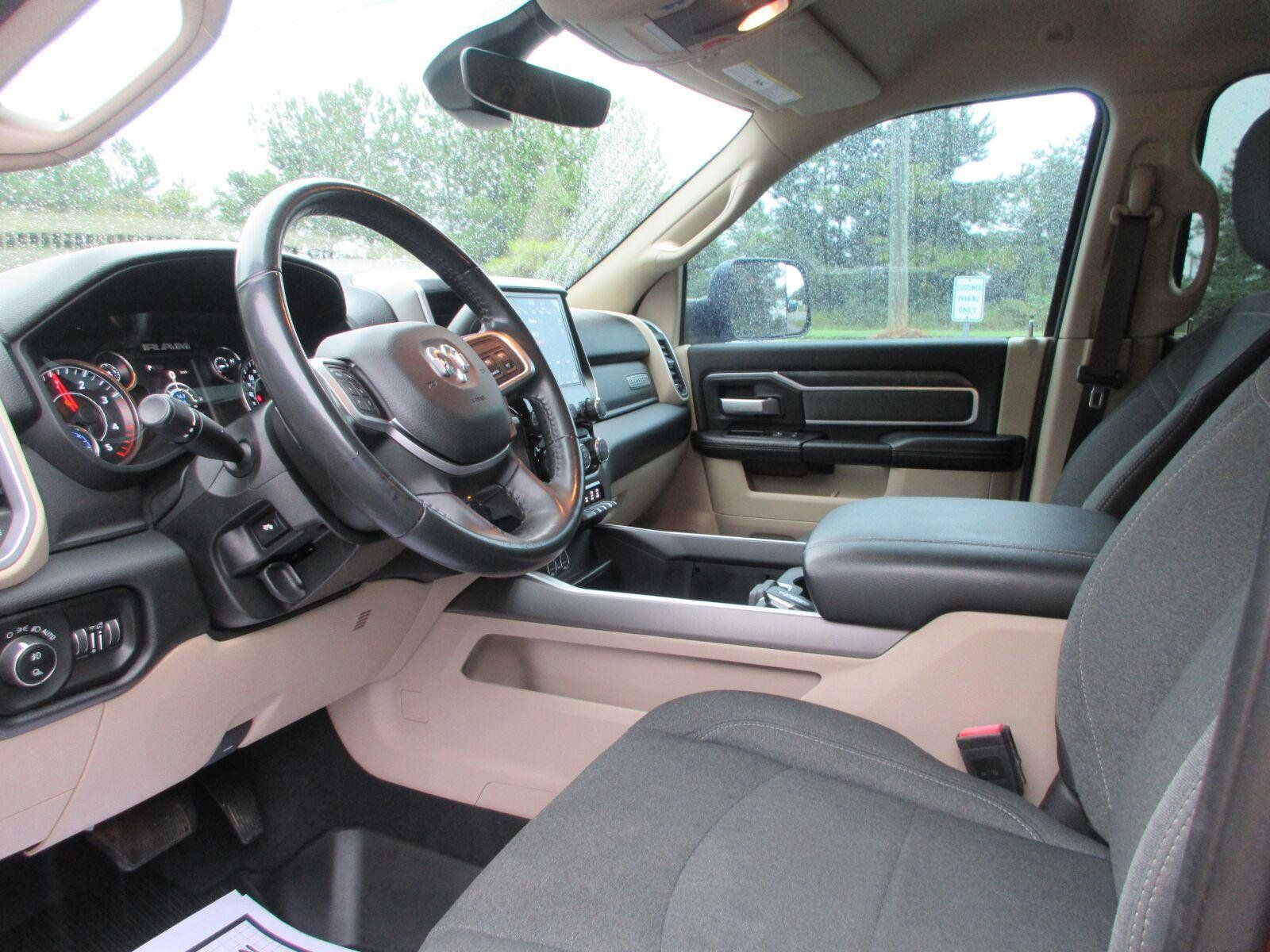 Used 2020 RAM 2500 Big Horn w/ Level 1 Equipment Group AWD/4WD image 10