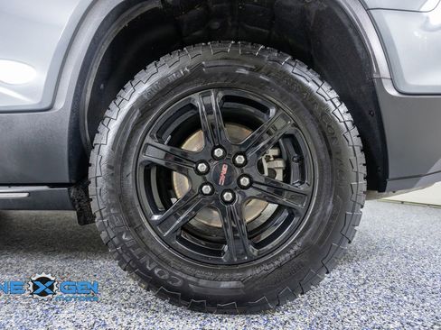 Used 2021 GMC Acadia AT4 w/ LPO, 'HIT The Road' Package AWD/4WD image 49
