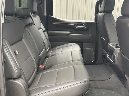 Used 2025 GMC Sierra 1500 Denali w/ Denali Reserve Package AWD/4WD image 42