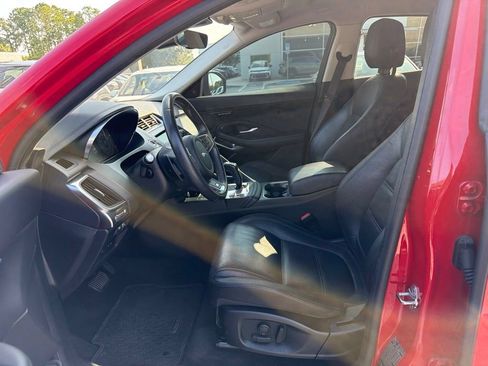 Used 2020 Jaguar E-PACE SE AWD/4WD image 2