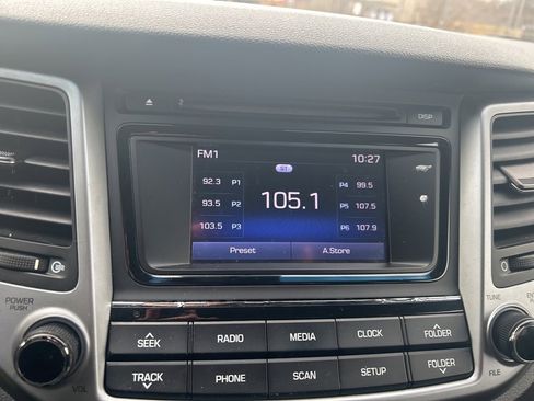 Used 2018 Hyundai Tucson SE w/ Cargo Package image 27