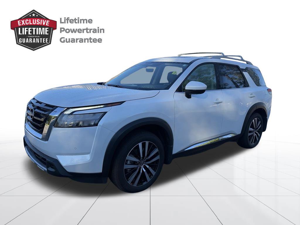 Certified 2025 Nissan Pathfinder Platinum w/ Cargo Package FWD image 1
