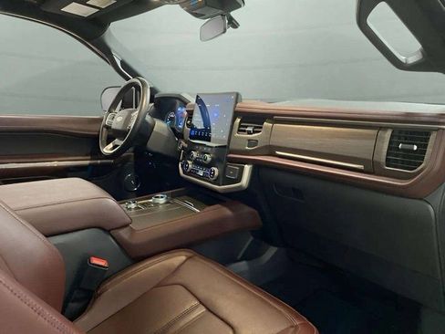 Used 2024 Ford Expedition Max Limited image 23
