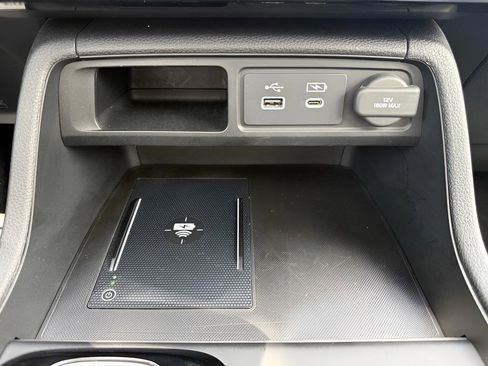 Used 2024 Honda Pilot Touring image 31