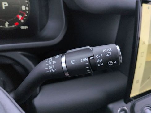 New 2026 Land Rover Defender 110 X-Dynamic SE image 26