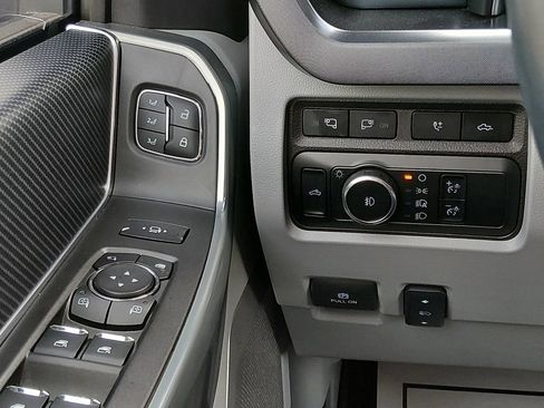 Used 2024 Ford F250 Limited w/ FX4 Off-Road Package AWD/4WD image 32