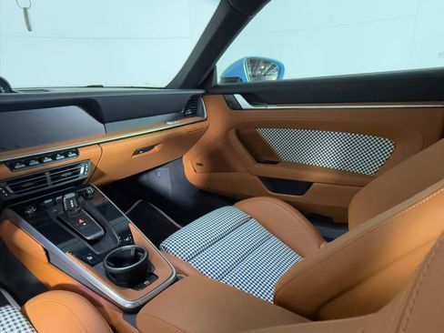 Certified 2024 Porsche 911 Carrera image 21