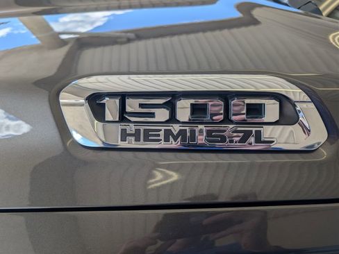 Used 2019 RAM 1500 Big Horn AWD/4WD image 9