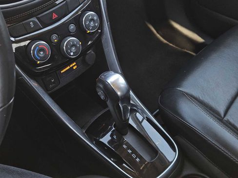 Used 2017 Chevrolet Trax Premier w/ Driver Confidence II Package image 19