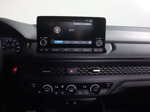 Certified 2025 Honda Accord SE image 43