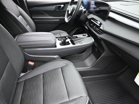 New 2026 Buick Enclave Sport Touring w/ Super Cruise Package image 9