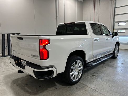 Used 2024 Chevrolet Silverado 1500 High Country w/ High Country Premium Package AWD/4WD image 6