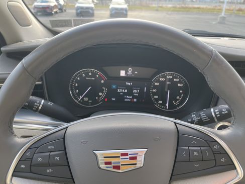 Used 2021 Cadillac XT5 Premium Luxury image 26