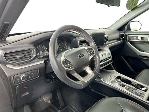 Used 2022 Ford Explorer Timberline image 11